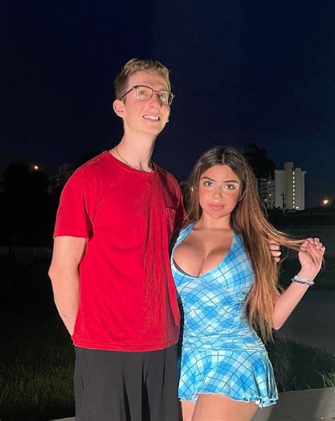 nude sexy girlfriend 2