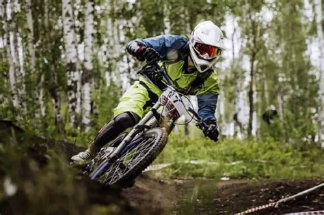downhill mountain bike helmets       heads