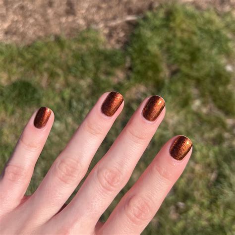 First day of fall & first time wearing ILNP “Autumn” : r/RedditLaqueristas