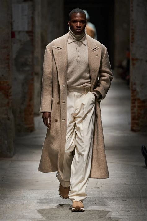 Todd Snyder Fall 2024 Menswear Fashion Show | Vogue | Mens outfits