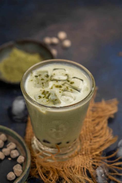 Green Tea Boba Recipe (Matcha Milk Bubble Tea) - Whiskaffair