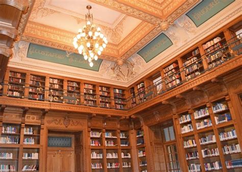 Центральная библиотека университета — Европа, Румыния, Бухарестский