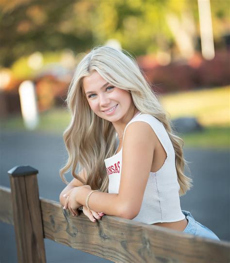 Sophie Hunt (@sophierosehunt) • Instagram photos and videos