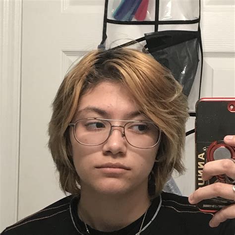Any tips to make my hair more masculine? : r/TransMasc
