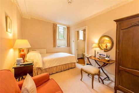 HARTWELL HOUSE - Updated 2022 Prices & Hotel Reviews (England)