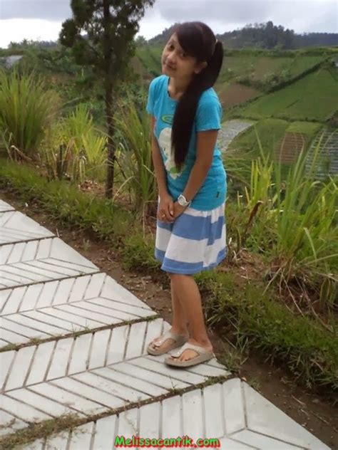 Foto Siswi SMA Pramuka Cantik dan Manis - Dzargon