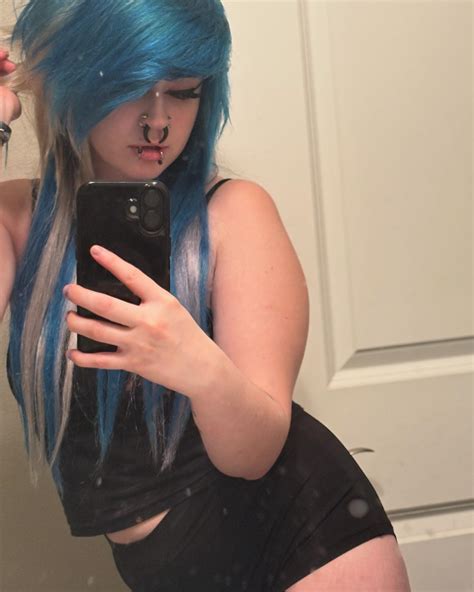 Julia :D | Im no longer in Portland on Sunday :3 | Instagram