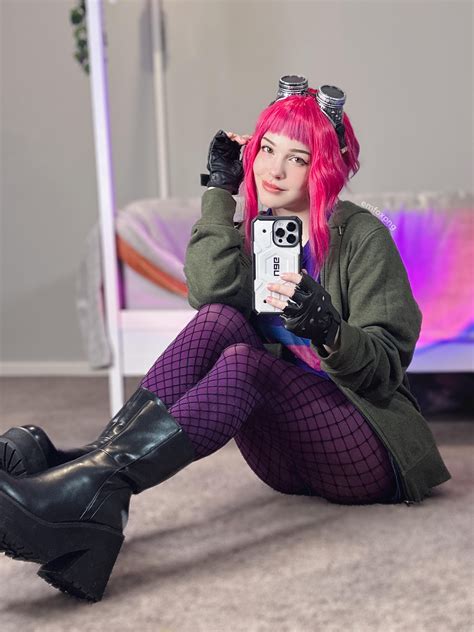 Ramona Flowers Cosplay by Emf0xpng : r/sexysexysexy_