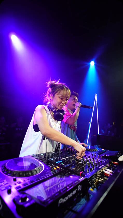 Ashley Kiara | 🇸🇬 (@kiaraofficial._) • Instagram photos and videos