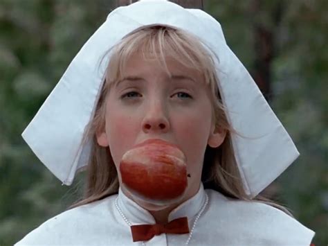 Mercedes Mcnab Addams Familie Addams Family Extended Cut