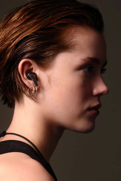 Беспроводные наушники Nothing Ear (1)
