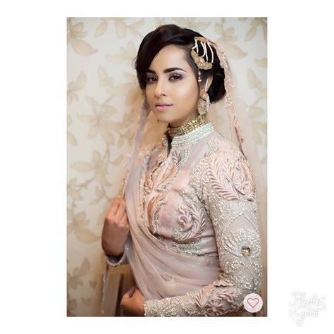 holy side  nimra khan beautiful pictures reviewitpk