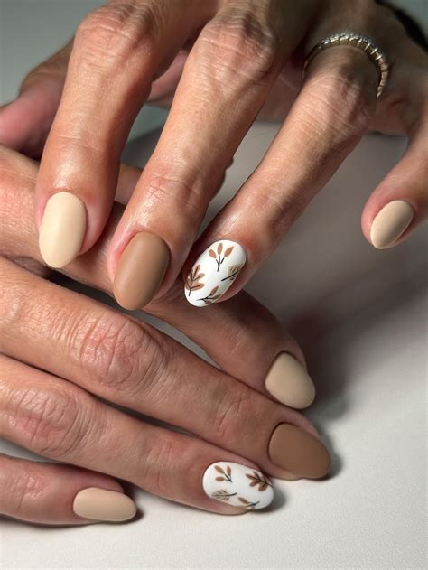 fall neutral nail colors