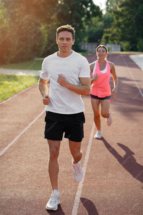 people running