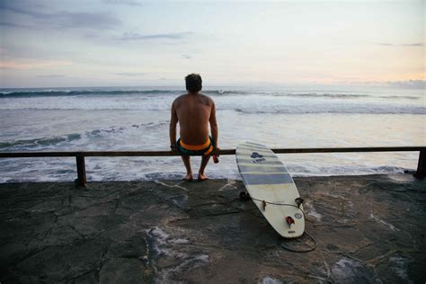 Histoires de plage 2: Tout nu sur la plage avec Benjamin Rochette – OuiSurf
