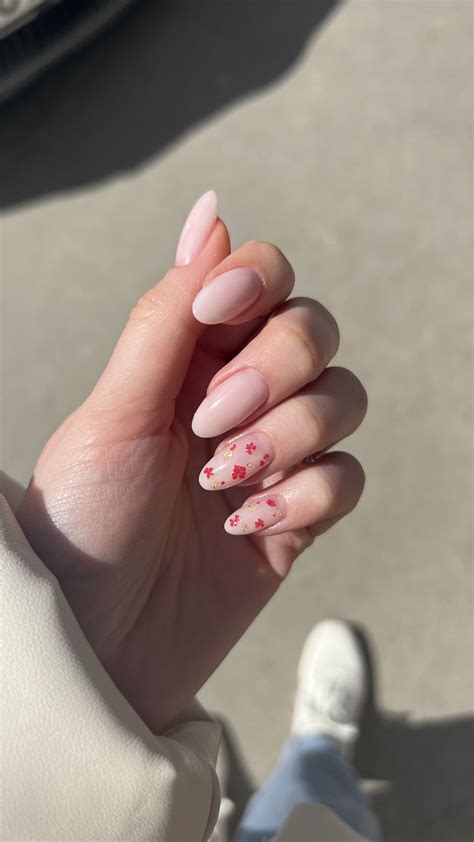 Весенний маникюр🌺