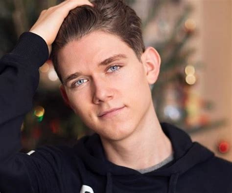 The Rise Of A Gaming Giant: Unpacking The Net Worth Of Devan Key