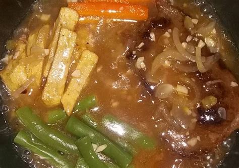 Resep Steak daging sapi panggang oleh Friendhira Dinda Agmelia - Cookpad