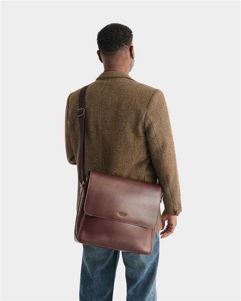 leather crossbody messenger bags for men 9