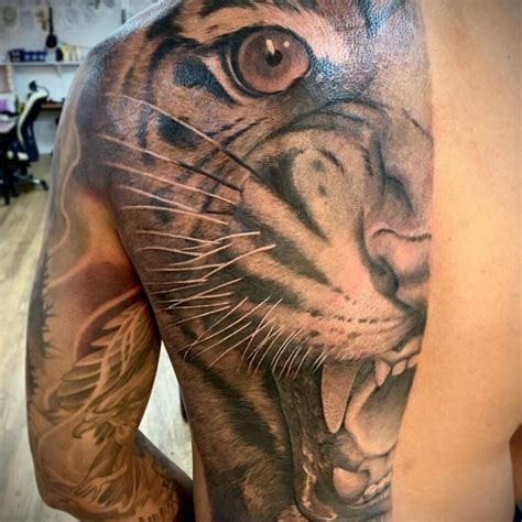 The Definitive Guide: Shading Tattoo Needles Unraveled ...