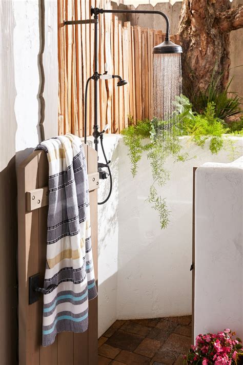16 Outdoor Shower Ideas to Use In Your Yard