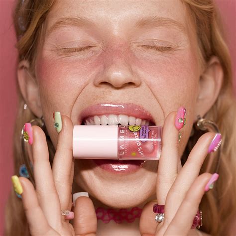 Lamel Let`s Glaze Hydrating Lip Oil – HOK Makeup