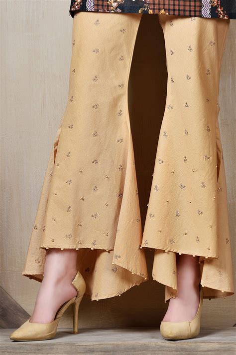 Pin by Zohra Jujara on sleeves design | Sleeves designs for dresses