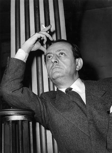 andre malraux smoking  cigarette prix andre malraux