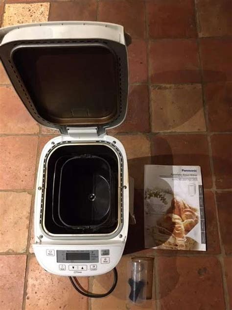 FreelyWheely: Panasonic SD 2500 bread maker