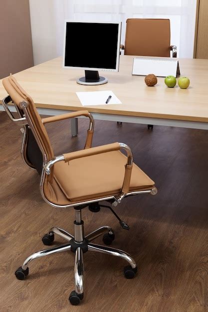 premium photo monitor   desk