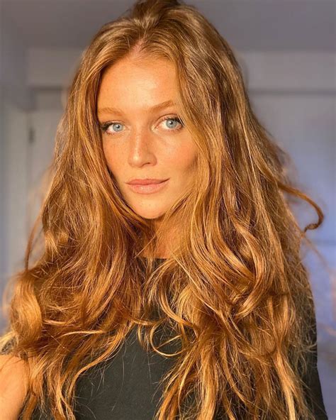 Cintia Dicker - Social Media Photos 06/10/2020 • CelebMafia