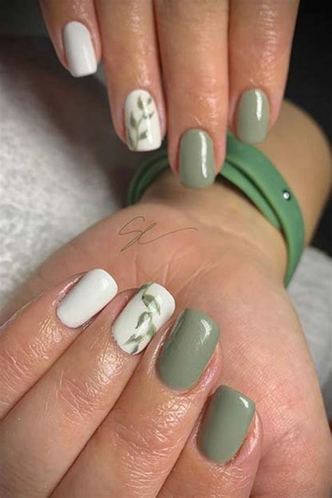 Sage green nails - hetybag