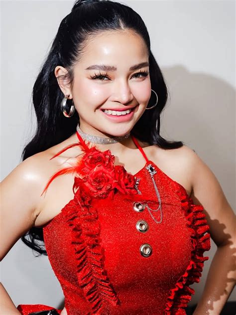 Xyriel Manabat - StarMagic