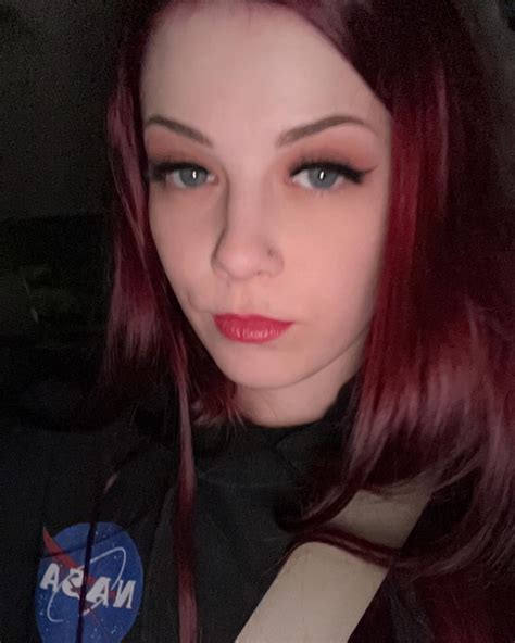 Destiny hope coe (@deshiniiiii) • Instagram photos and videos