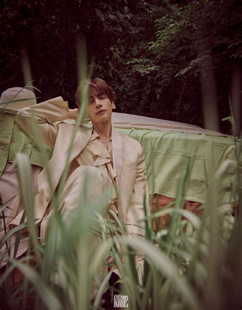 7 Mind-Blowing Moments That Defined Luo Yunxi's Charismatic Rise To Fame Image 19