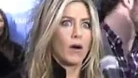 Jennifer Aniston shocked by Aussie journalist Brad Blanks | NT News