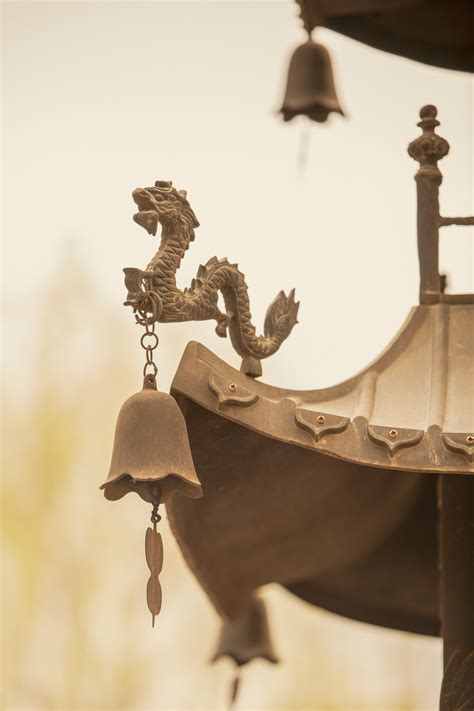 Dragon Head Sculpture · Free Stock Photo