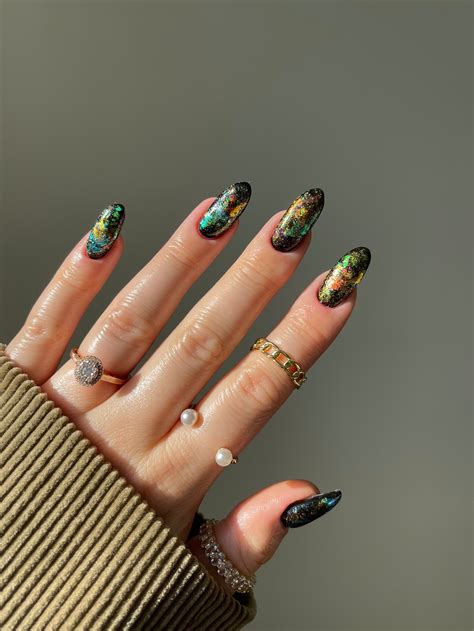 Influencers are arguing over which designs of hair are truly timeless 24