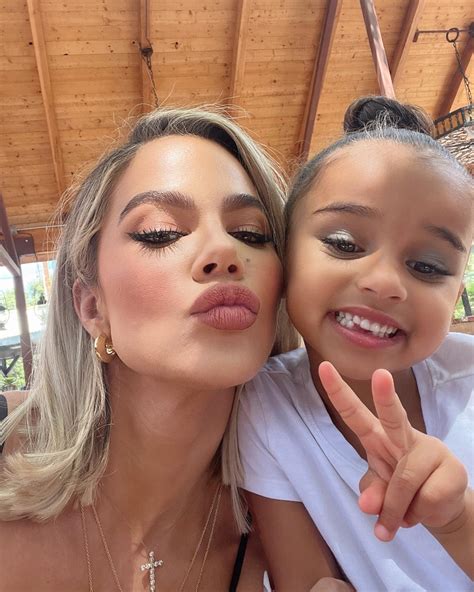 Khloe Kardashian shows off massive lips in new pic with niece Dream, 5