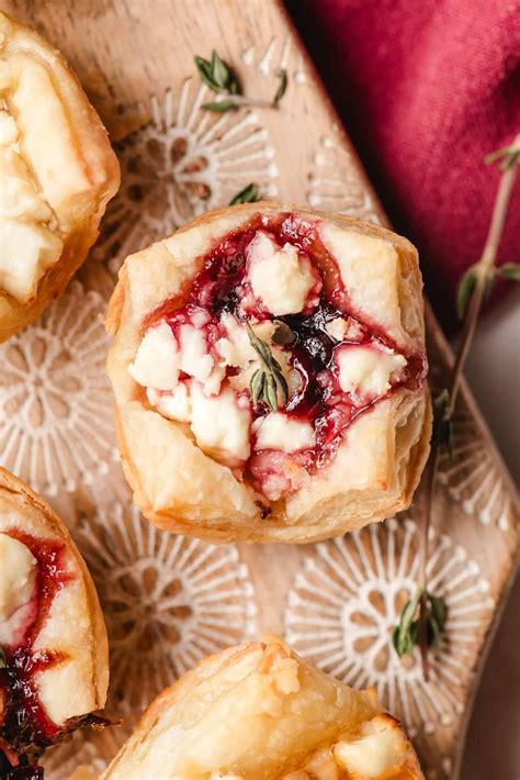 Goat Cheese Puff Pastry Appetizers - NeighborFood