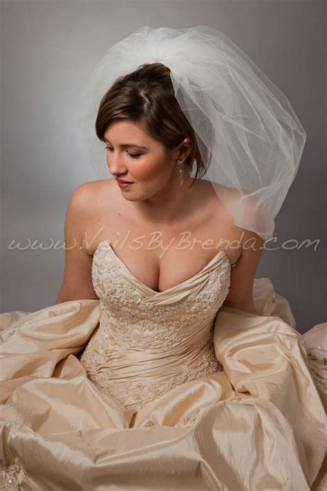 Wedding Veil, Bubble Bridal Veil 25" Layer - White, Diamond White