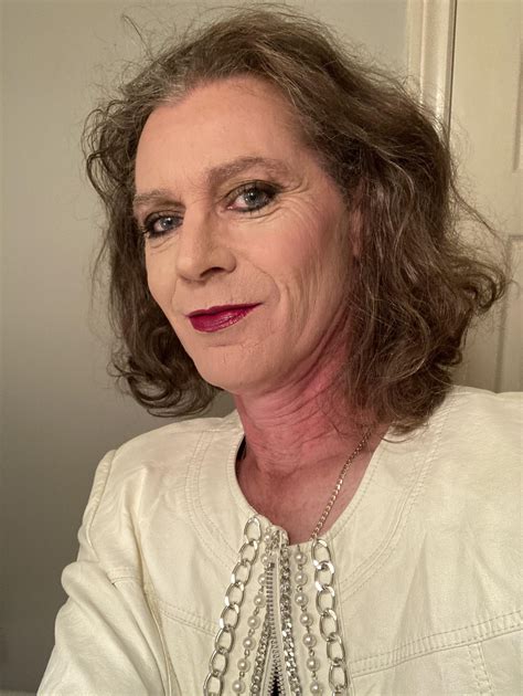 Foundation Shade : r/crossdressing