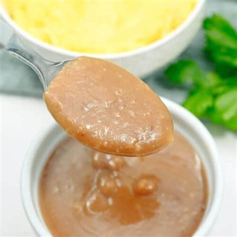Homemade Brown Gravy (No Drippings) | Little Bit Recipes