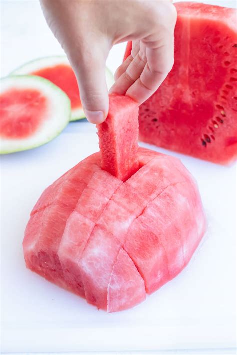 how to cut watermelon sticks 3