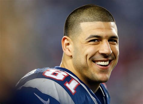 Ex-NFL star Aaron Hernandez dead after hanging self in cell – Minden