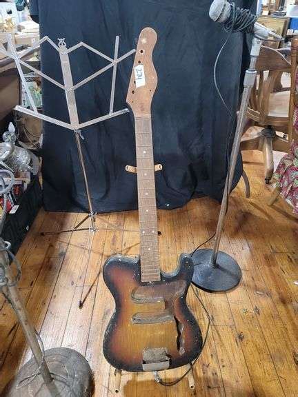 musical instruments auction services