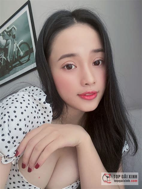 nang hot girl  thu thuy gay thuong nho voi guong mat xinh dep top