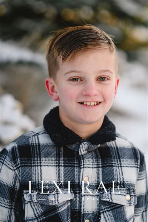 What Do I Do with My Hands? - Lexi Rae Photography