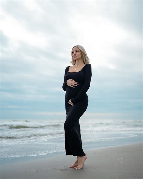 Tricia | loving my growing bump🤍🤍 | guesses on baby Williams’ due date