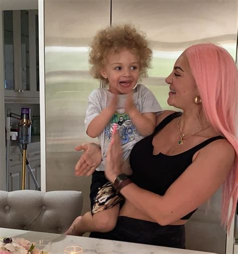 Drake's baby mother 'Sophie Brussaux' shares new picture of their son ...